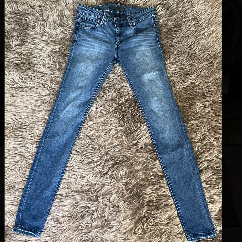 Joe’s jeans icon skinny leg mid rise